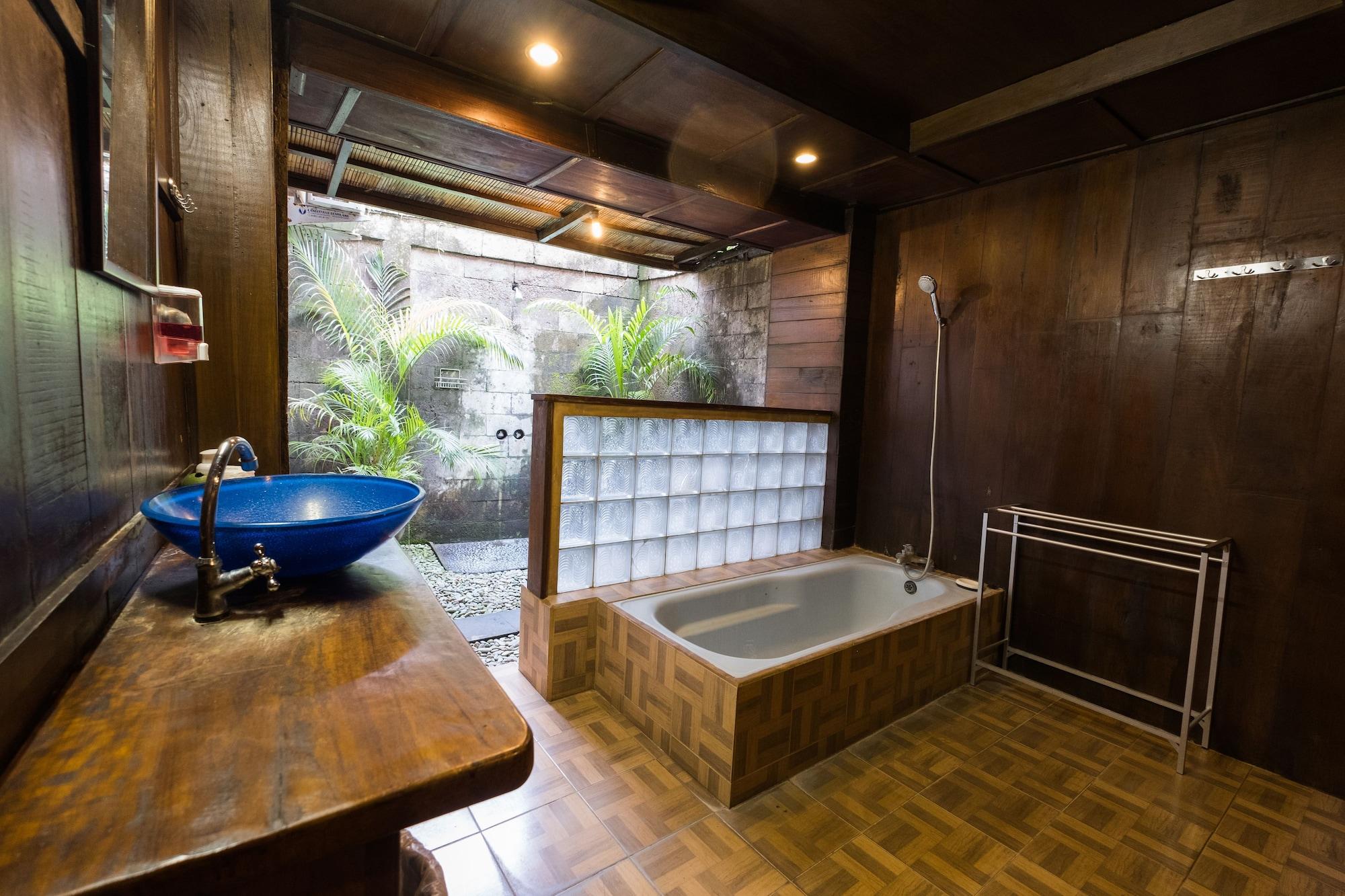 Easy Surf Dacha Hotel Canggu  Luaran gambar
