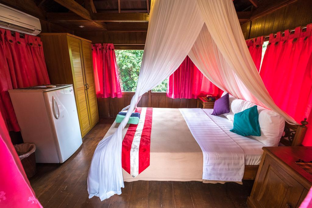Easy Surf Dacha Hotel Canggu  Luaran gambar